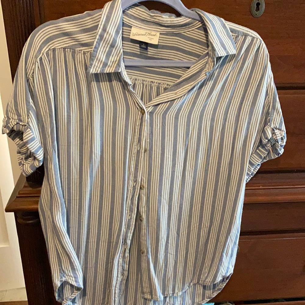 Universal Thread Top